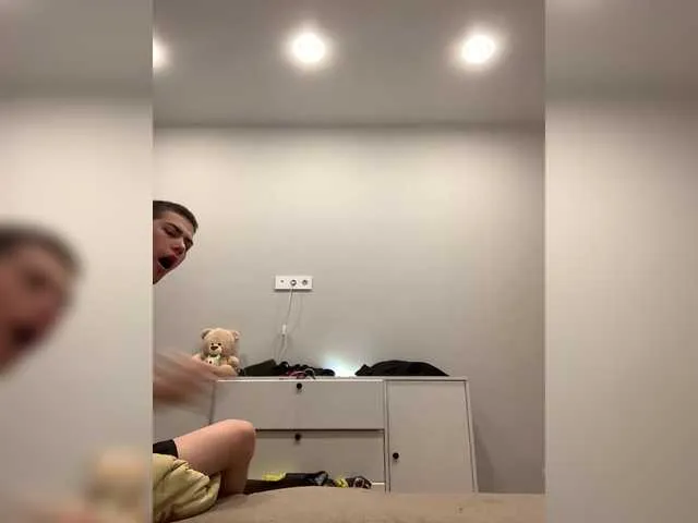 ChloeeGill – webcam model profile photo Image 18