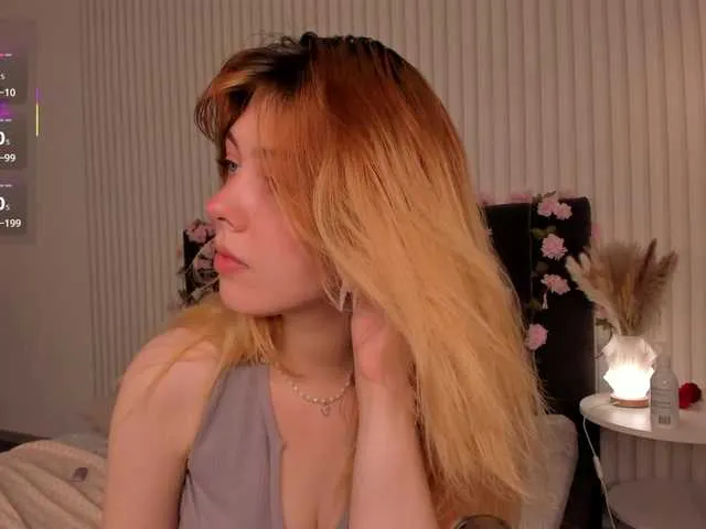 CassieGil – webcam model profile photo Image 11