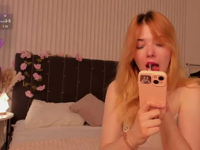 CassieGil – webcam model profile photo Image 6