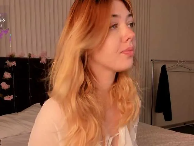 CassieGil – webcam model profile photo Image 8