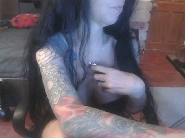 AmandaXXX98 – webcam model profile photo Image 14