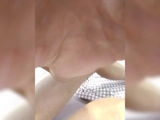 rachelbellls – webcam model profile photo Image 9