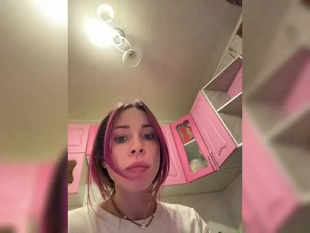 AmyBelmontt – webcam model profile photo Image 10