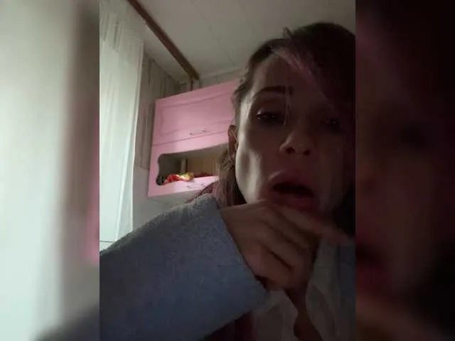 AmyBelmontt – webcam model profile photo Image 13