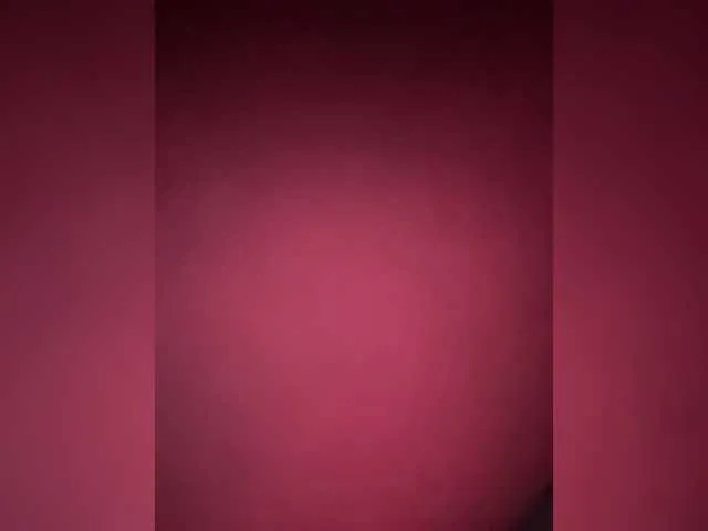 AmyBelmontt – webcam model profile photo Image 9