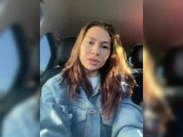 NinnaRae – webcam model profile photo Image 2