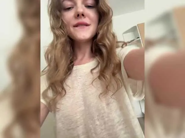 AlesandraMachado – webcam model profile photo Image 4