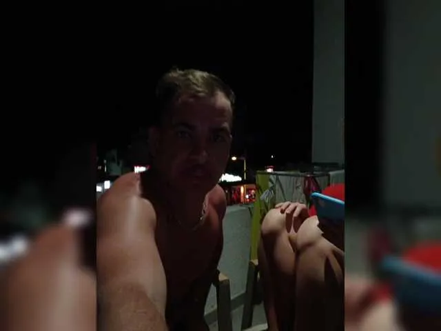 ChloeeGill – webcam model profile photo Image 4