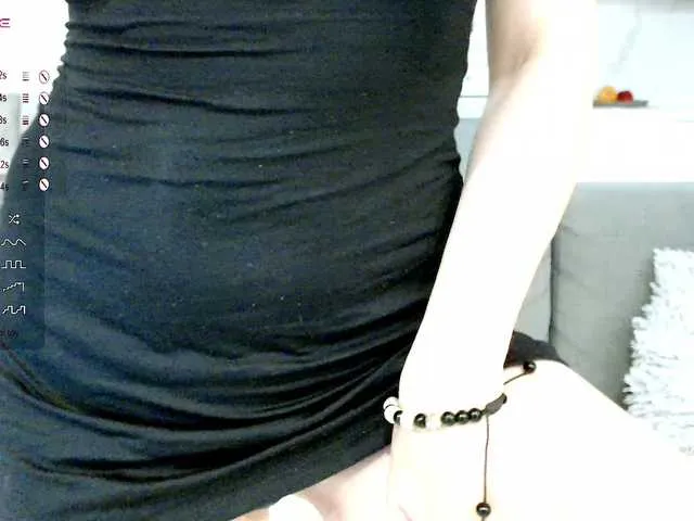 CassieGil – webcam model profile photo Image 15