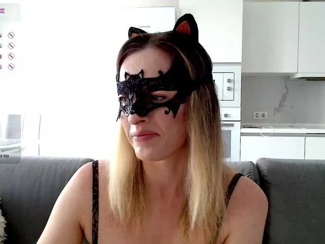 CassieGil – webcam model profile photo Image 17