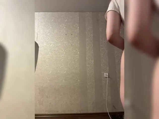 SuperSQUIRTERr – webcam model profile photo Image 13