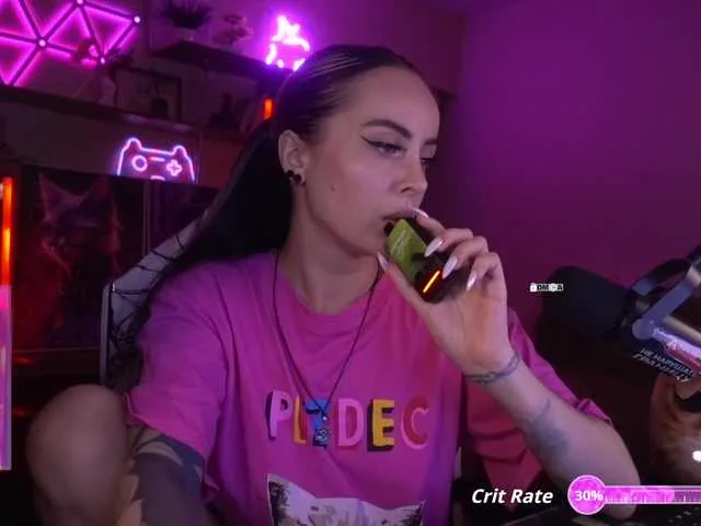 CassieGil – webcam model profile photo Image 3