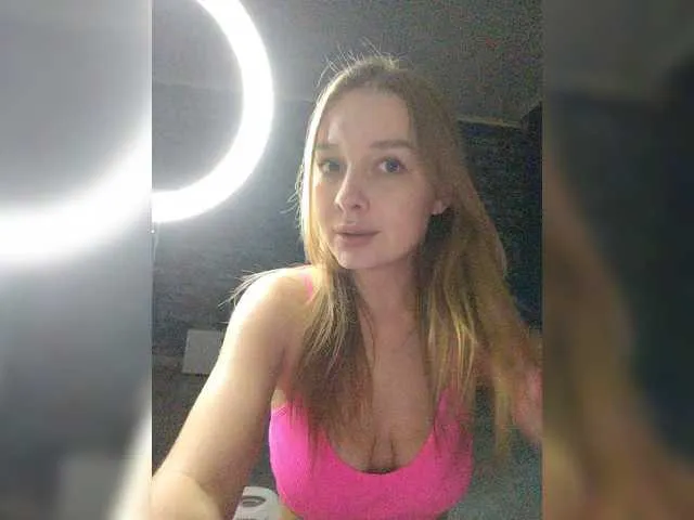 MadelynReeves – webcam model profile photo Image 9