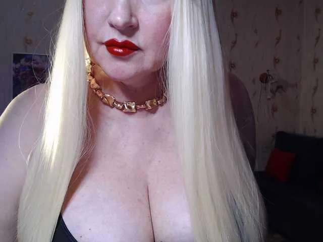 AmyBelmontt – webcam model profile photo Image 15