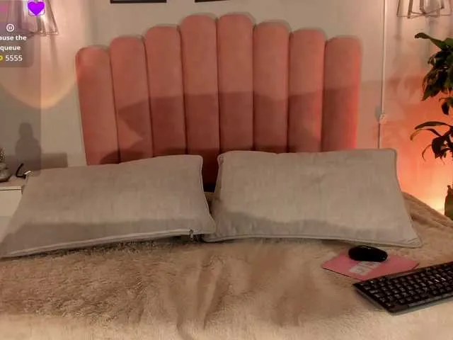 GreciaMorgan – webcam model profile photo Image 14