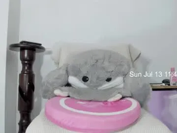 alicerosee___ – webcam model profile photo Image 2