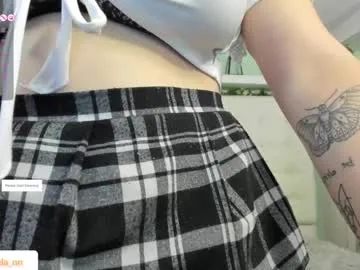 AmyBelmontt – webcam model profile photo Image 8