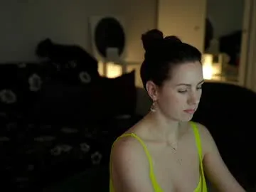 NoaMarin – webcam model profile photo Image 7