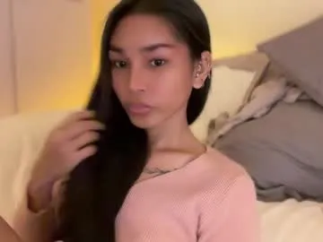 CassieGil – webcam model profile photo Image 16