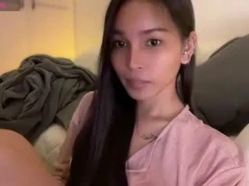 CassieGil – webcam model profile photo Image 2