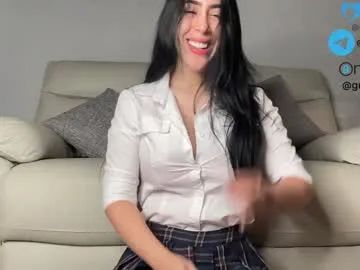 AylaRosell – webcam model profile photo Image 9