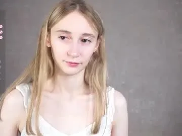 SkyLumen – webcam model profile photo Image 3