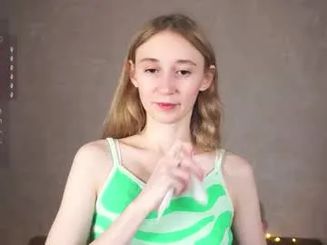 SkyLumen – webcam model profile photo Image 9