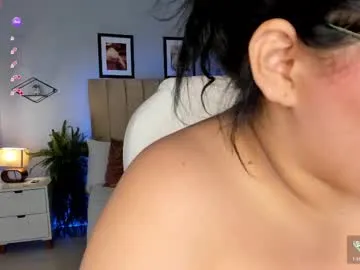 CassieGil – webcam model profile photo Image 5