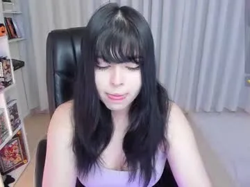 CassieGil – webcam model profile photo Image 12