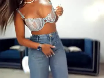 Naty_Santos – webcam model profile photo Image 9