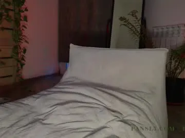 AishaAguilar – webcam model profile photo Image 18