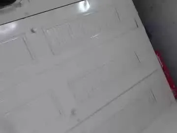 KarlaBr – webcam model profile photo Image 14