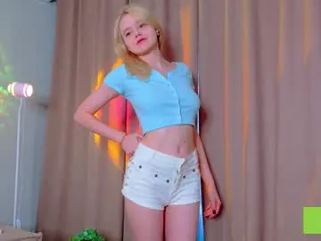 CassieGil – webcam model profile photo Image 8