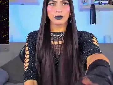 Lololevy – webcam model profile photo Image 11