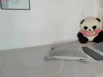 AmyBelmontt – webcam model profile photo Image 6