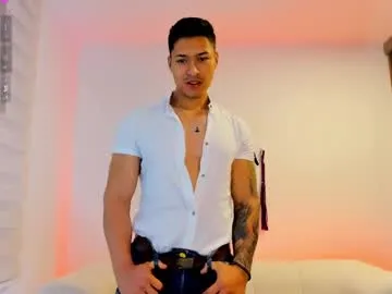 EvaAmanti – webcam model profile photo Image 16