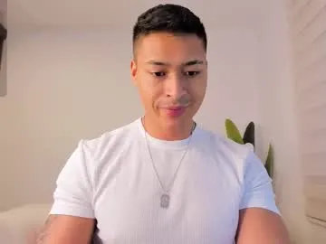 EvaAmanti – webcam model profile photo Image 2