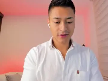 EvaAmanti – webcam model profile photo Image 3