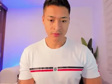 EvaAmanti – webcam model profile photo Image 5