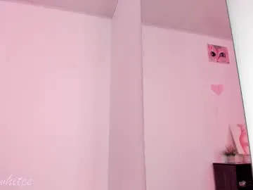 ArianaSole – webcam model profile photo Image 16