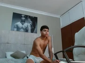 EvaAmanti – webcam model profile photo Image 16