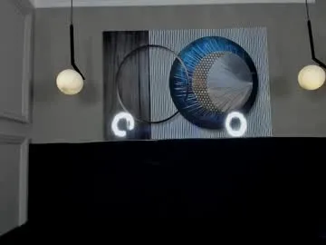 EvaAmanti – webcam model profile photo Image 4