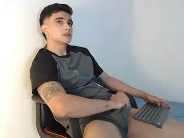 ZaraReyes – webcam model profile photo Image 3