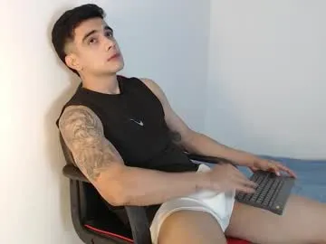 ZaraReyes – webcam model profile photo Image 7