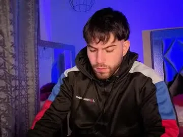 raymondmont – webcam model profile photo Image 9