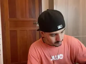 space_boys18 – webcam model profile photo Image 12