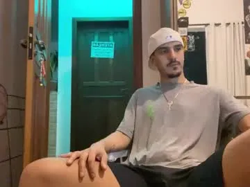 space_boys18 – webcam model profile photo Image 16