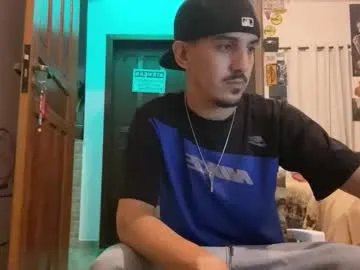 space_boys18 – webcam model profile photo Image 17