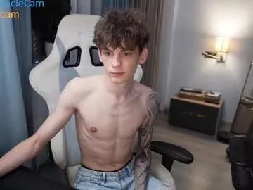 AvaMaddisson – webcam model profile photo Image 4