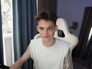 AvaMaddisson – webcam model profile photo Image 8